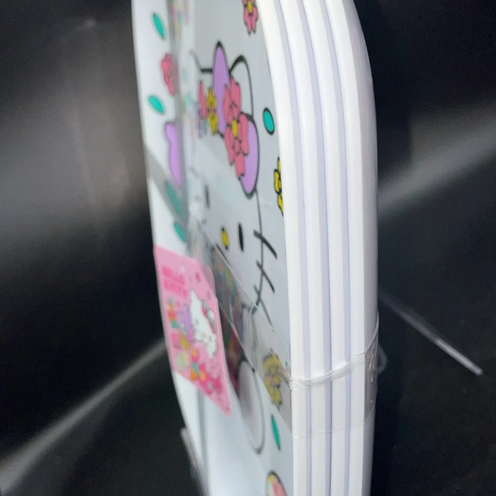 Hello Kitty Easter Plate Set & Ramekin bundle - Picture 4 of 5